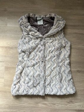 Jou Jou Faux Fur Vest in Grey, Taupe, and Cream Small
